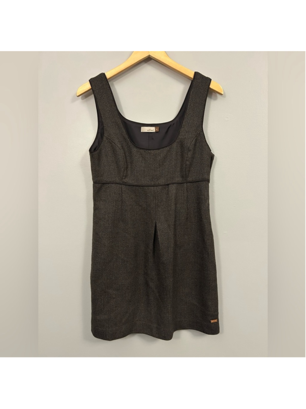 Aritzia Sleeveless Scoop Neck Dress in Charcoal Gray Size 8